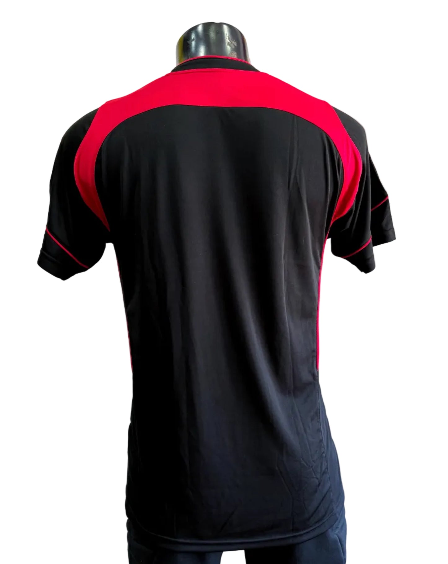 Camiseta y Short Negro - Rojo Four
